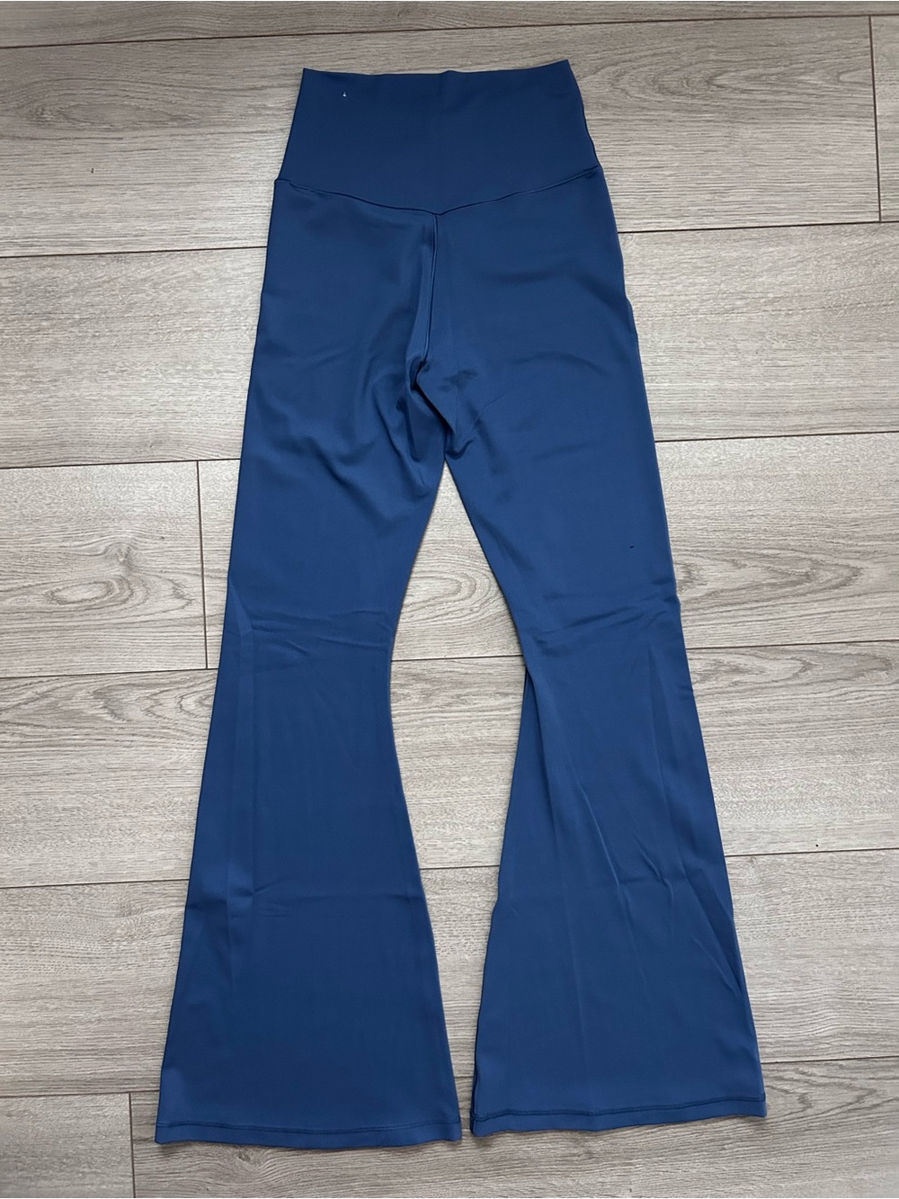 Offline by Aerie | High-Waist Flared Leg Workout Pants - Picture 4 of 6